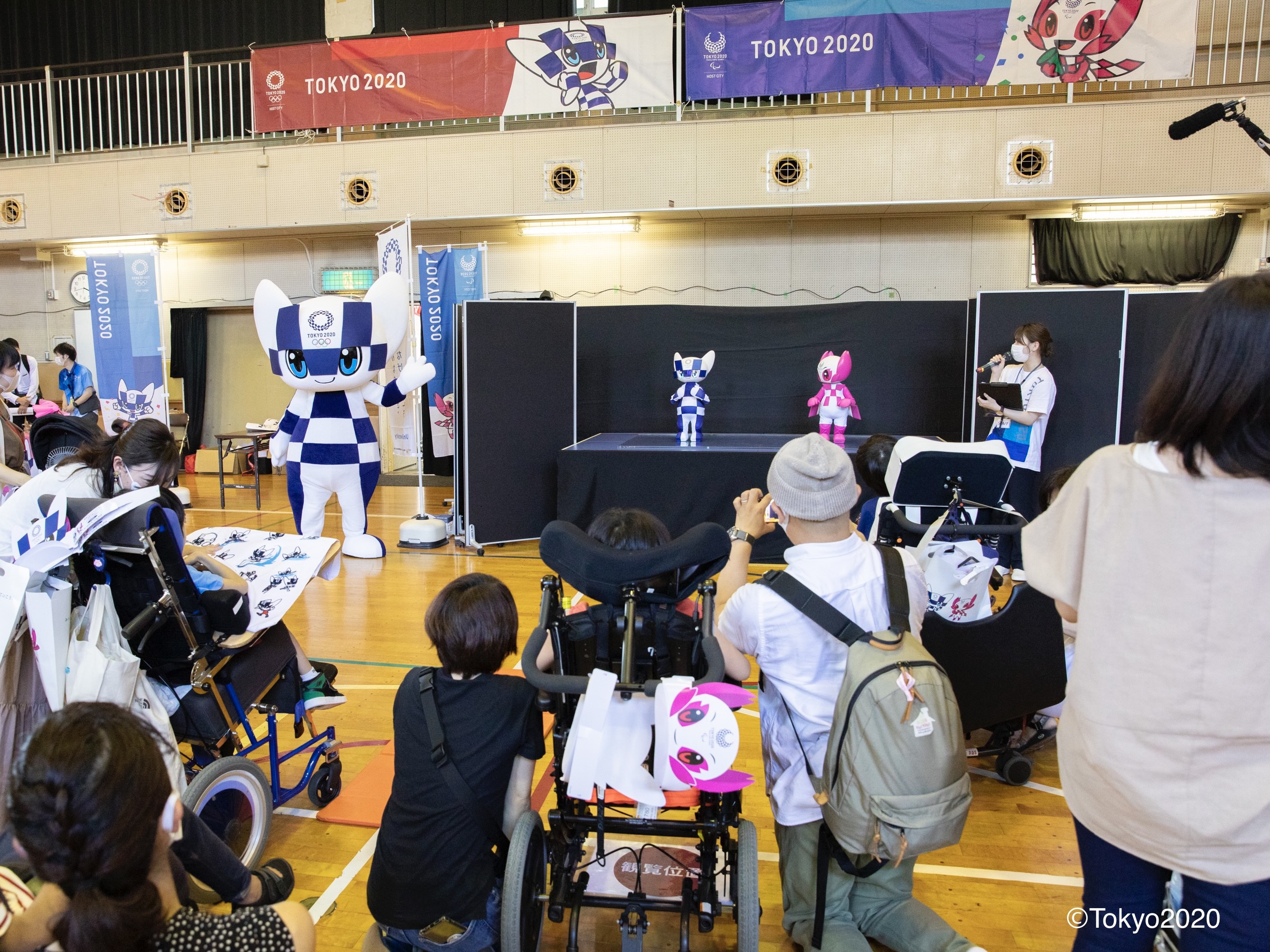 【レア】東京2020 オリンピック公式ホスピタリティ 開会式 30万 箱付 日本橋三井タワーにて東京2020大会1周年メモリアル・ギャラリーを開催