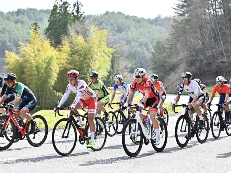 福島県、誰もいなくなった村を自転車ロードレースで復興。世界大会の予選開催で各国のサイクリストも注目!