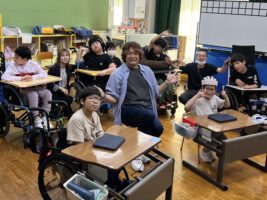 香取慎吾さんとミラノ・コルティナ2026パラリンピックをアートで応援！ 子どもたちが制作した“応援のタネ”