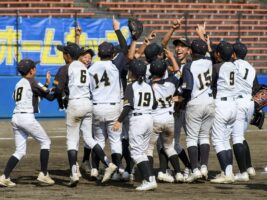 お祭りみたいに楽しめて親子が夢中に。茨城の企業が20年以上続ける小学生野球大会の「仕掛け」とは