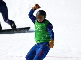 【ミラノ・コルティナ2026】女子として初めてパラリンピックに出場したスノーボード坂下恵⾥、先駆者としての誇りと胸に誓った次回の目標