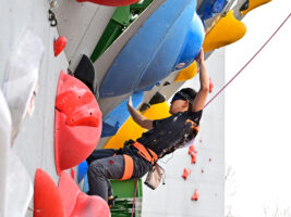 パラクライミング