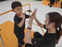 「運動が苦手」を変えたのは練習じゃなかった。子どもの“自己肯定感”を育てる意外なアプローチ