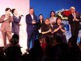 稲垣吾郎・草彅剛・香取慎吾が登壇！「東京2020パラリンピック５周年記念スペシャルステージ」大会が教えてくれたことと、この５年のポジティブな変化