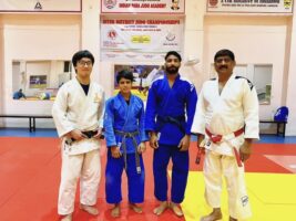 エアコンなし・ボロボロの畳からメダリスト誕生！ 24歳日本人が導いたインド柔道初の快挙
